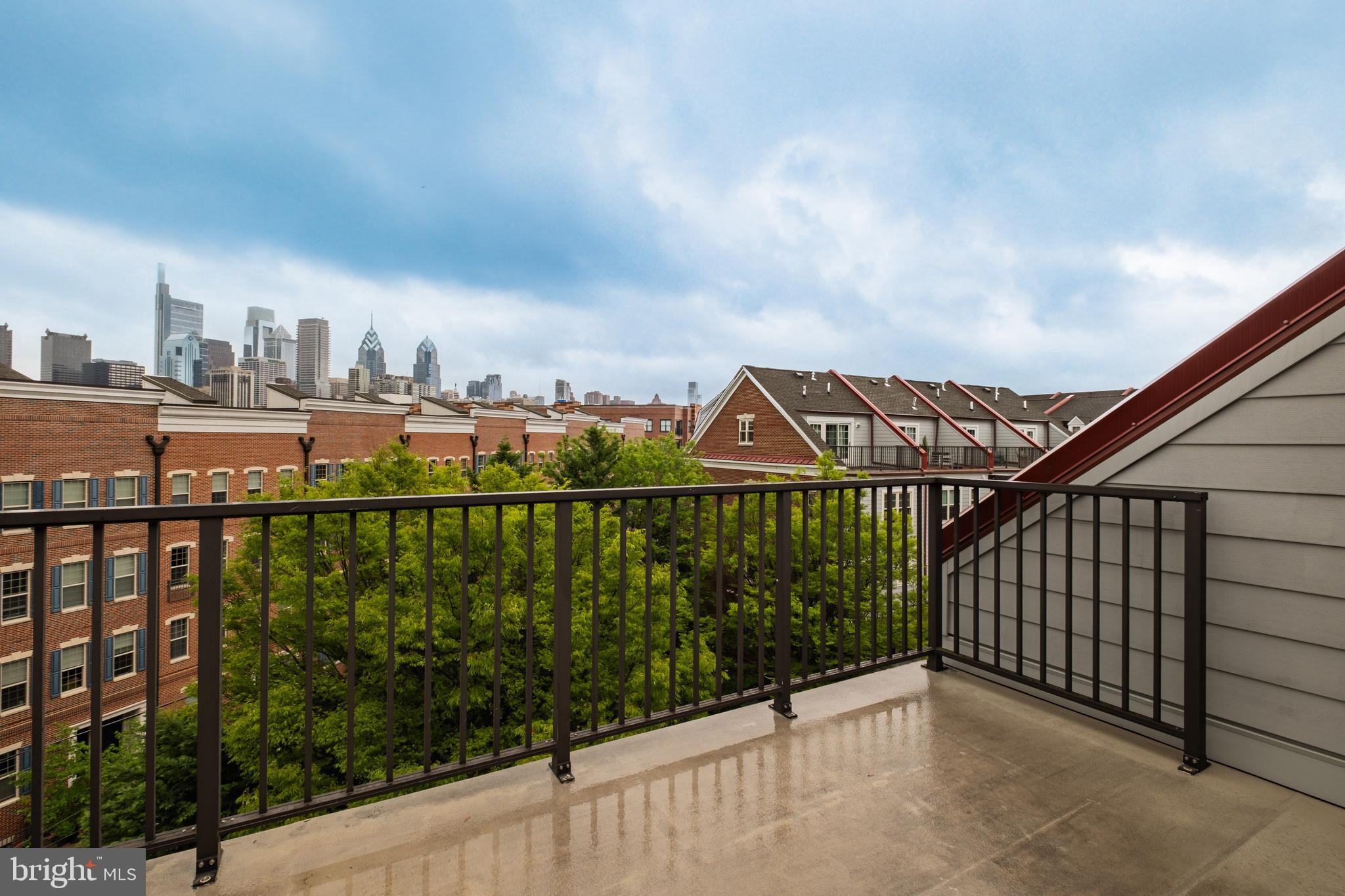 NAVAL SQUARE - Residential