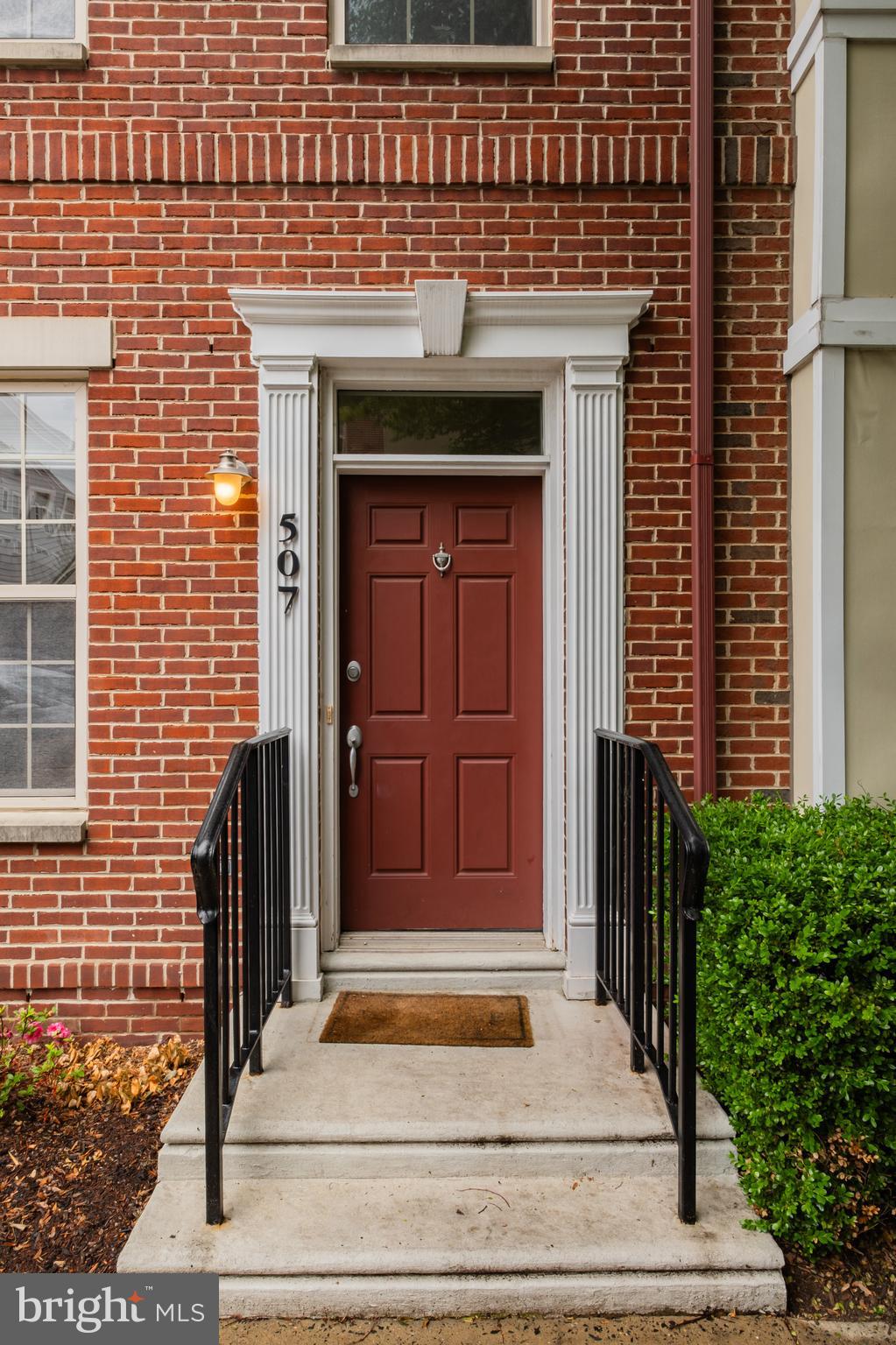 NAVAL SQUARE - Residential