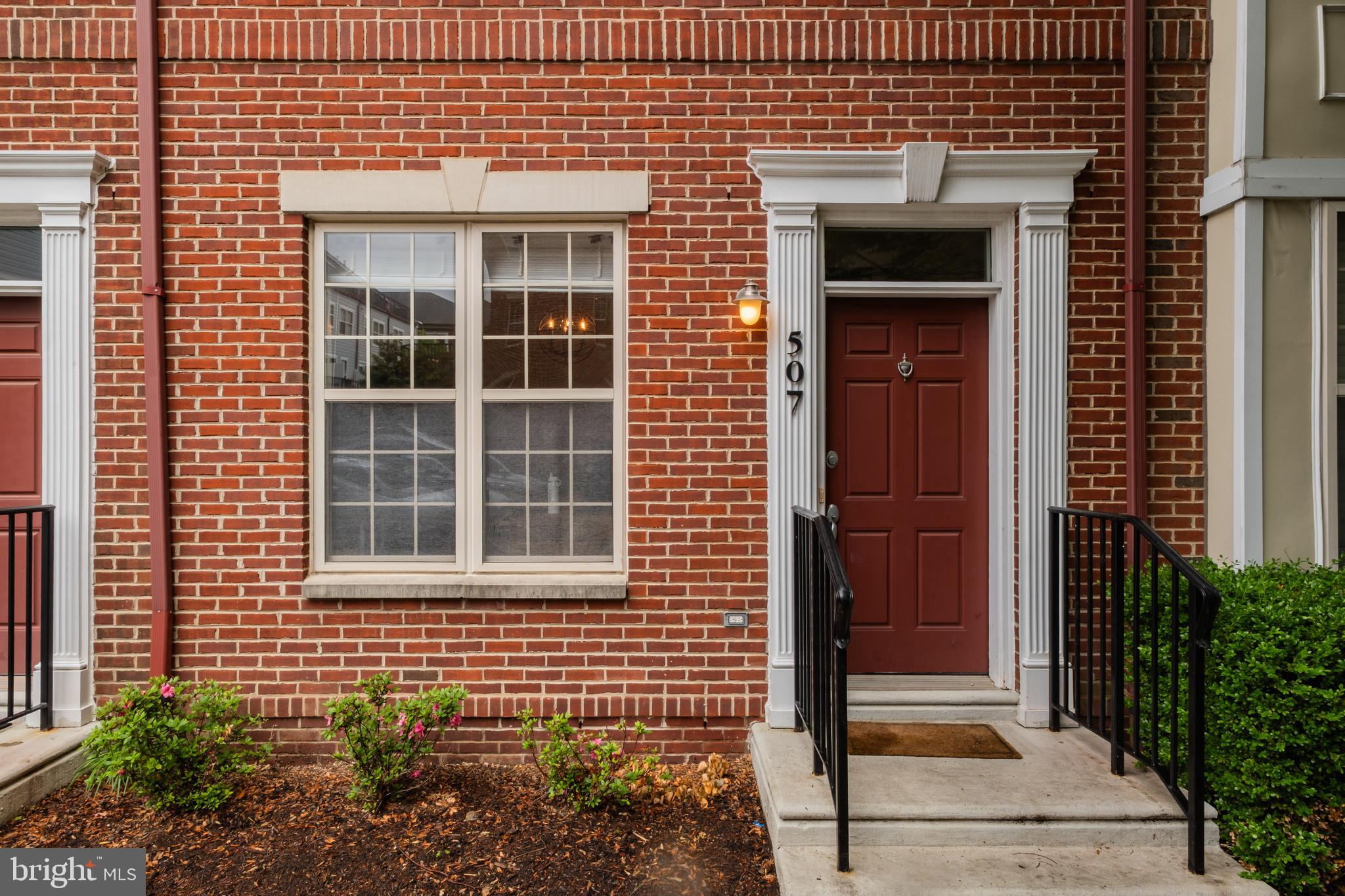 NAVAL SQUARE - Residential