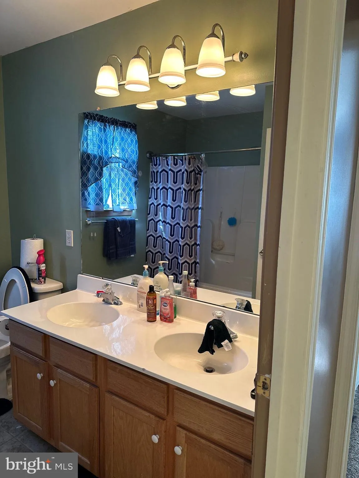 Millville, New Jersey 08332, United States, 4 Bedrooms Bedrooms, ,3 BathroomsBathrooms,Residential,Active,223219