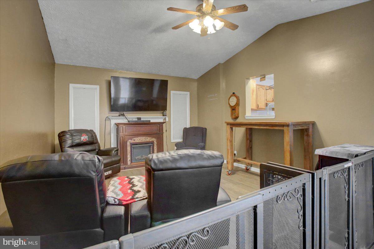 NADENBOUSCH HEIGHTS - Residential