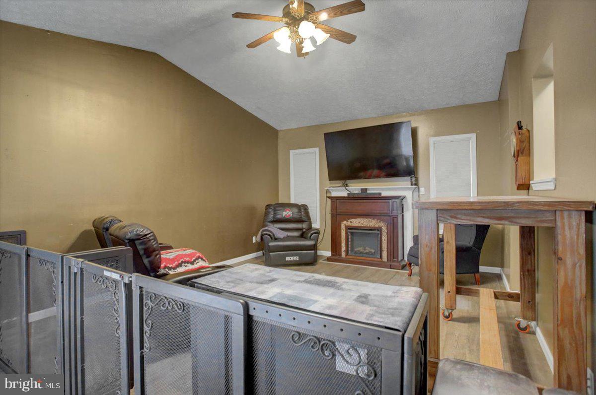 NADENBOUSCH HEIGHTS - Residential