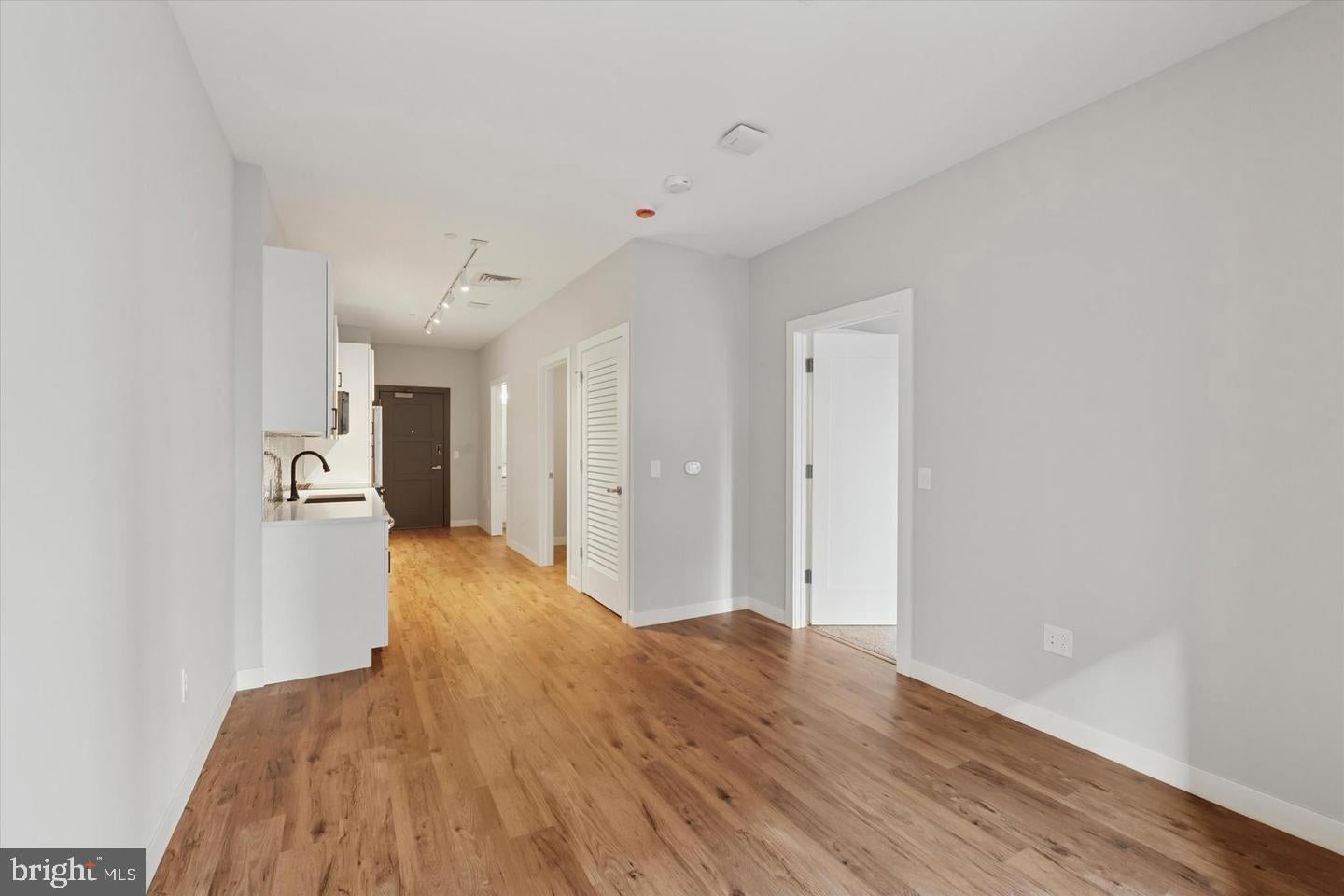 1219-23 CONSTITUTION AVENUE 2354