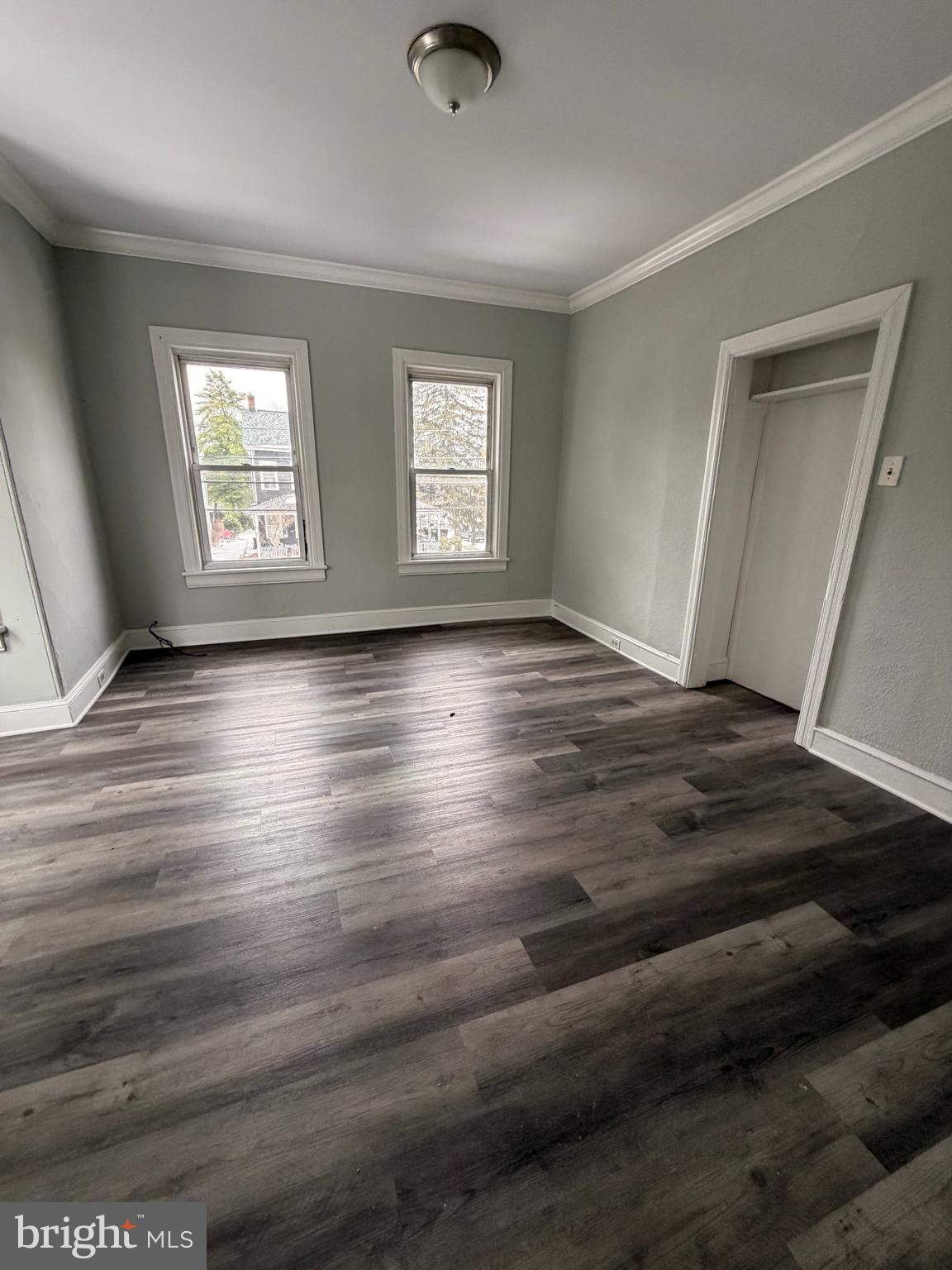 402 CINNAMINSON AVENUE APT 3