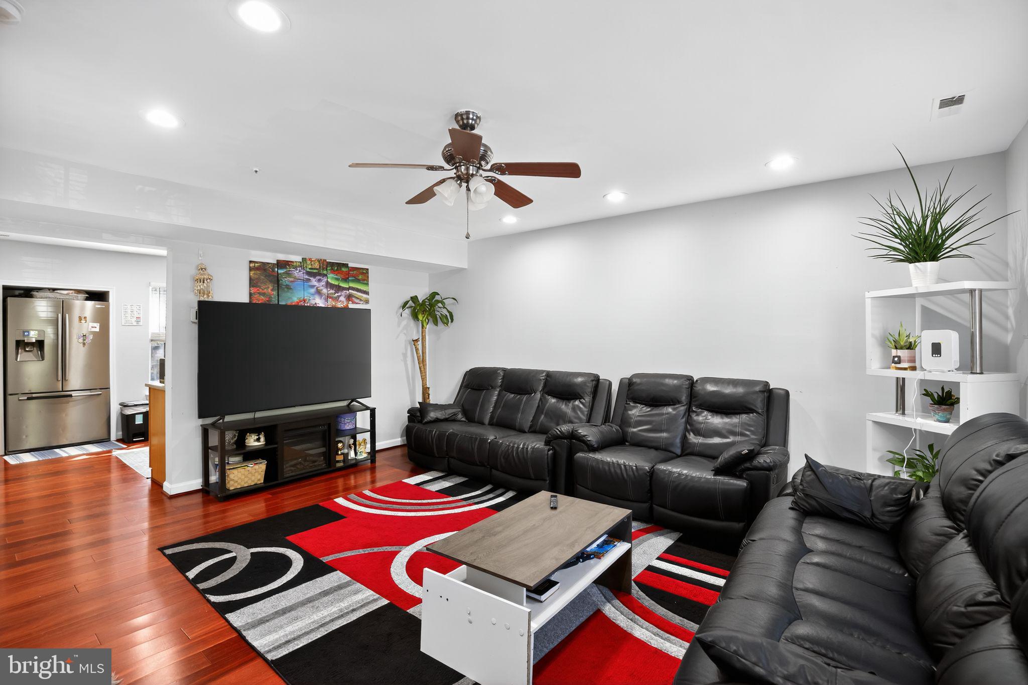 PLEASANT CHASE - Residential