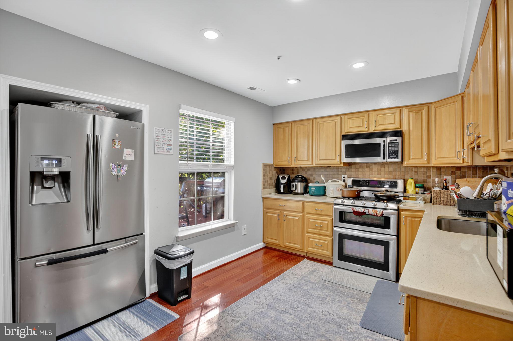 PLEASANT CHASE - Residential