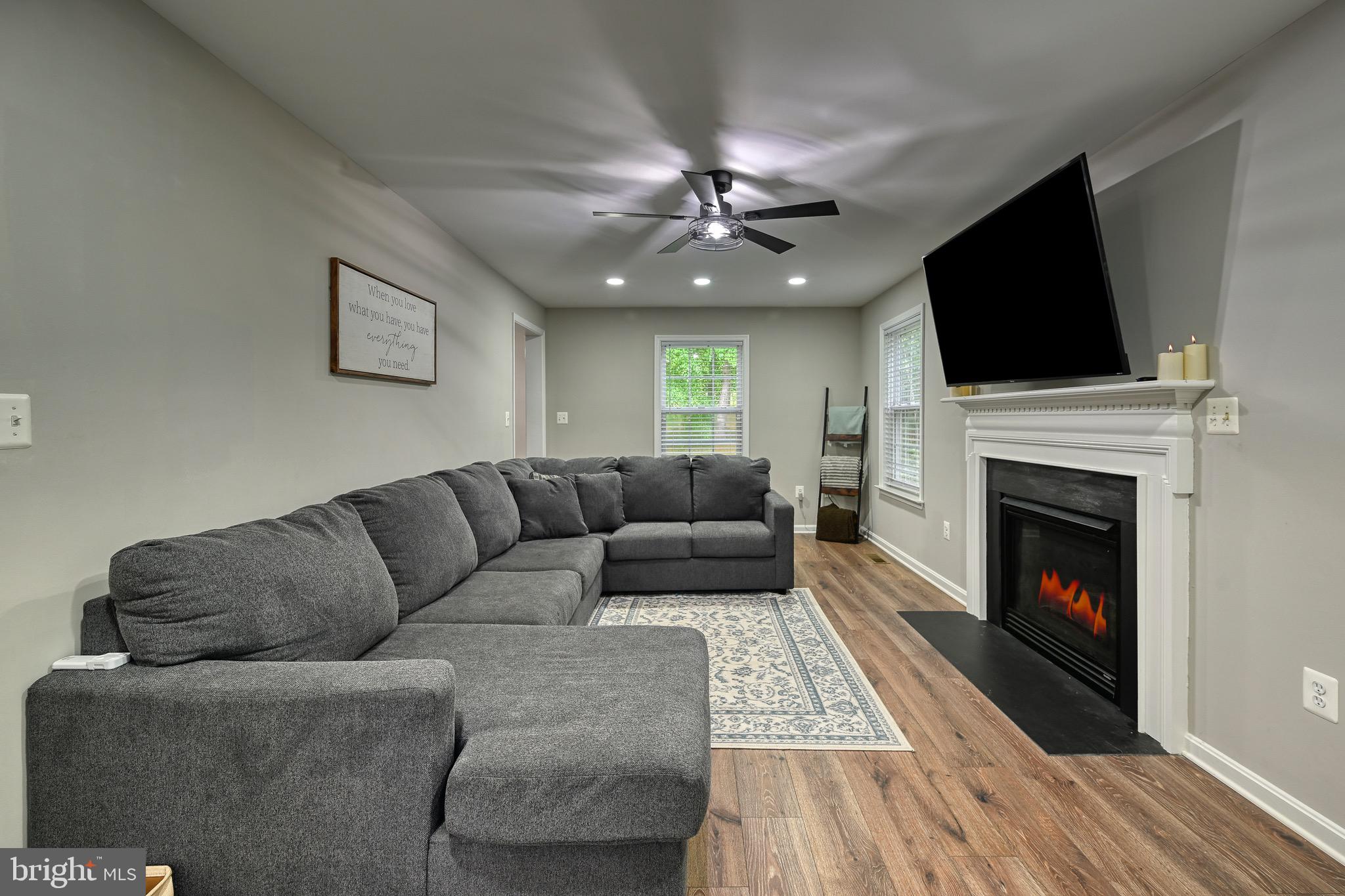 FOREST HILL - Residential