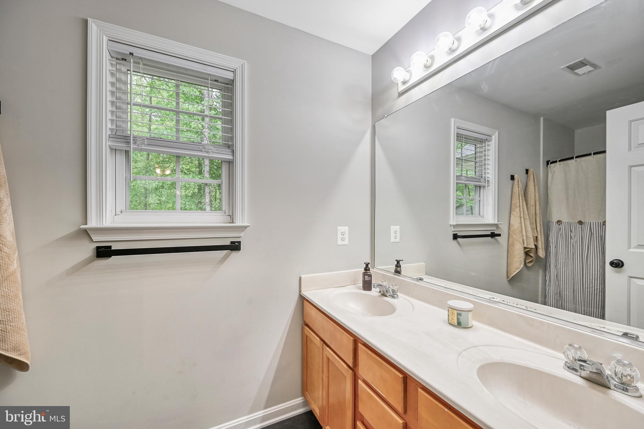 FOREST HILL - Residential