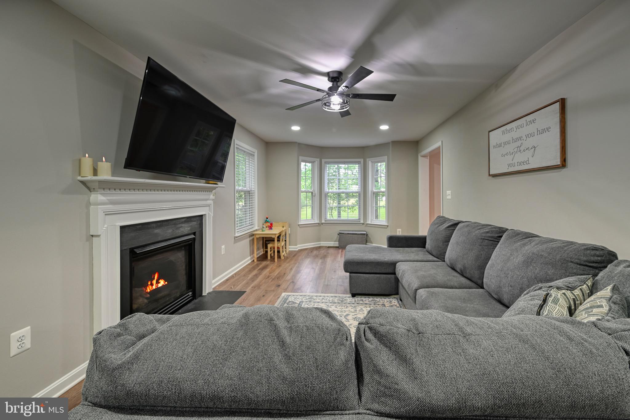 FOREST HILL - Residential