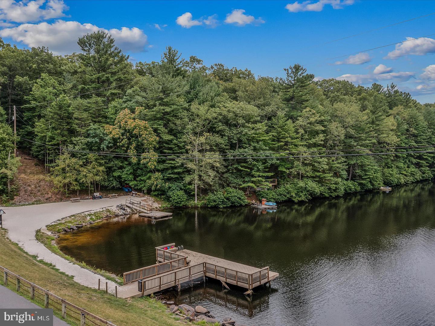 SLEEPY HOLLOW - Residential