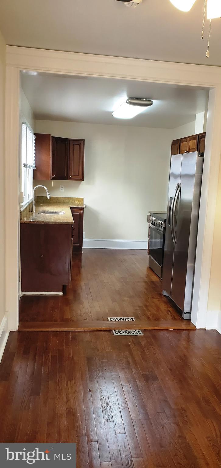 1460 JOHN MARSHALL HIGHWAY