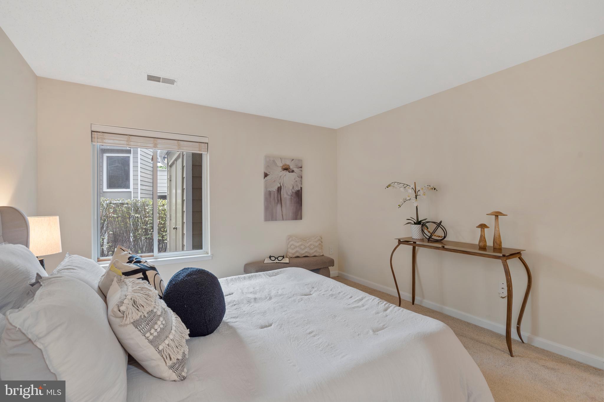 VILLARIDGE - Residential