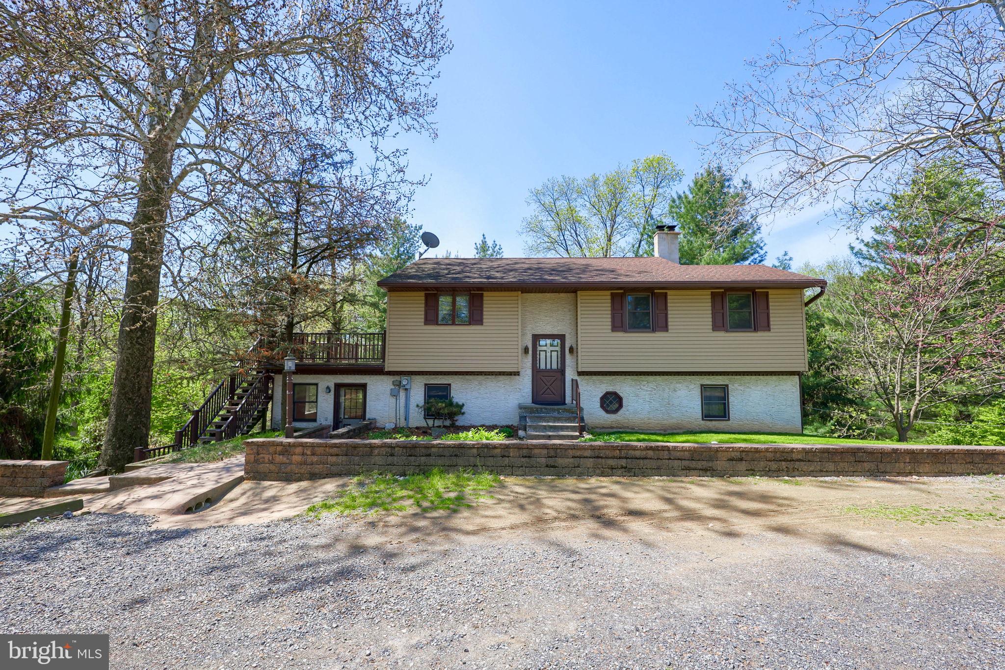 242 SKYVIEW LANE