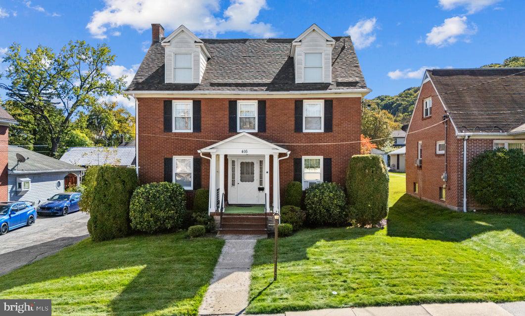 416 W LOCUST STREET