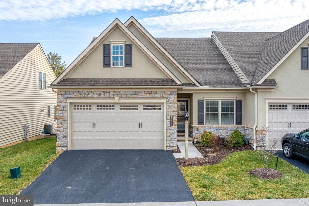 Photo of 1312 Woodcrest Court, Mount Joy, PA 17552 (MLS # PALA2046504)