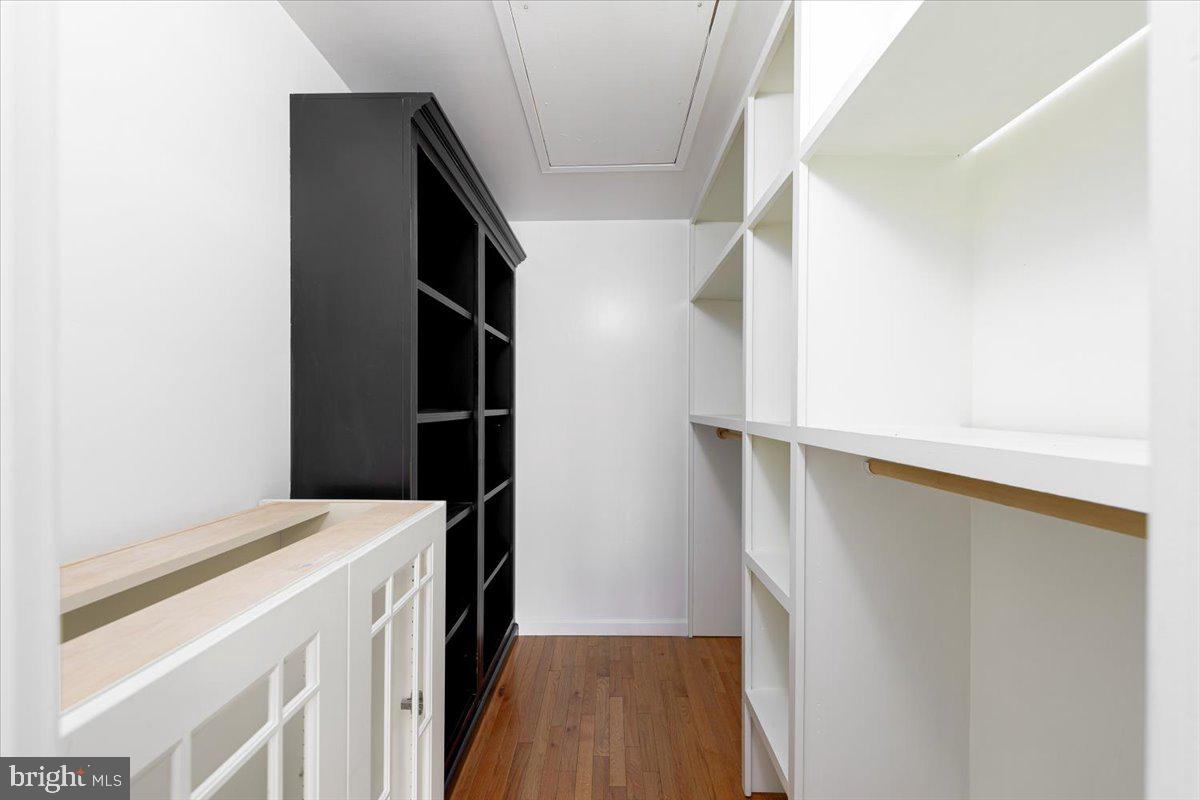 THOMAS CHOICE WEST - Residential