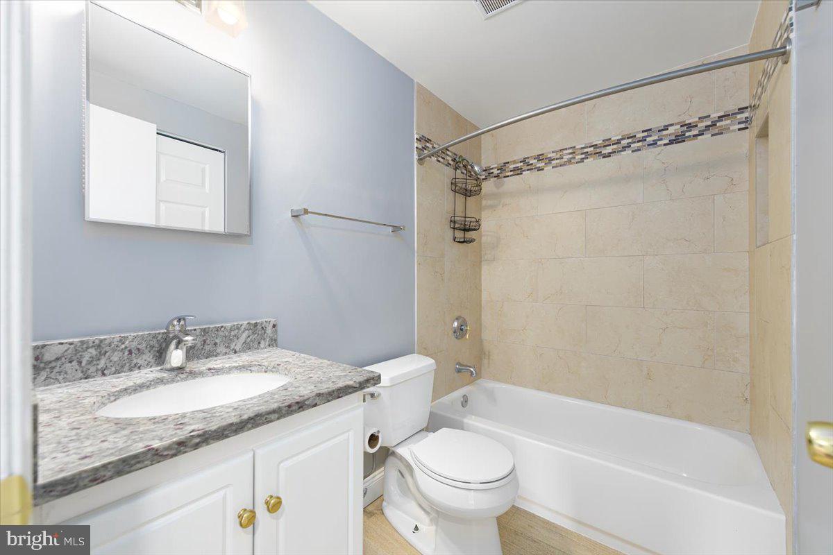 THOMAS CHOICE WEST - Residential