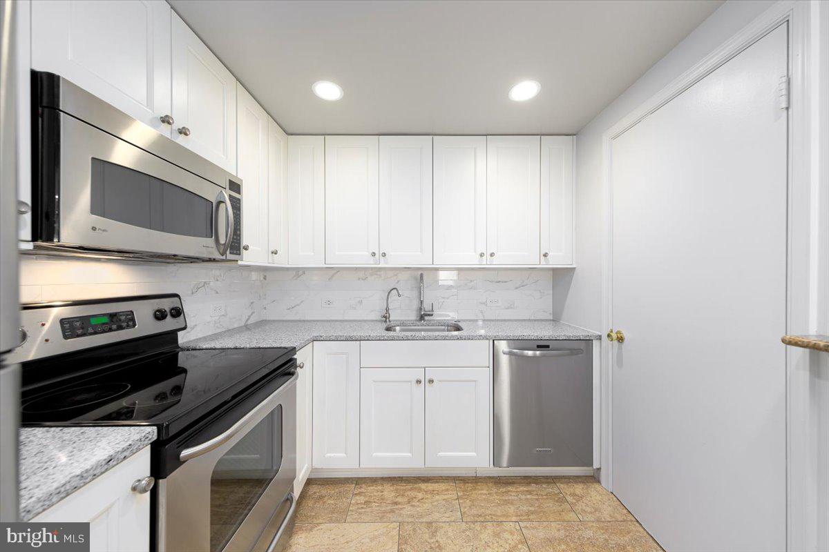 THOMAS CHOICE WEST - Residential