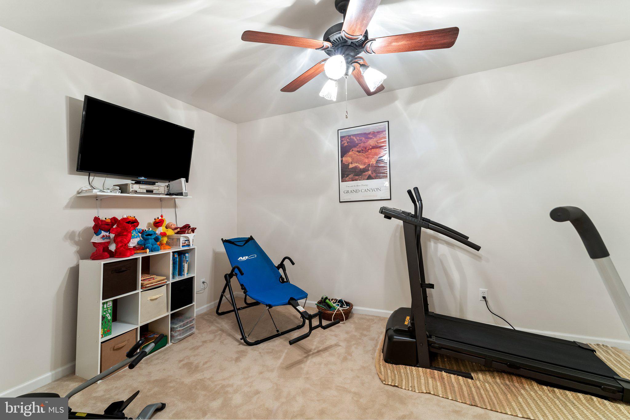 TRI-VIEW ESTATES - Residential