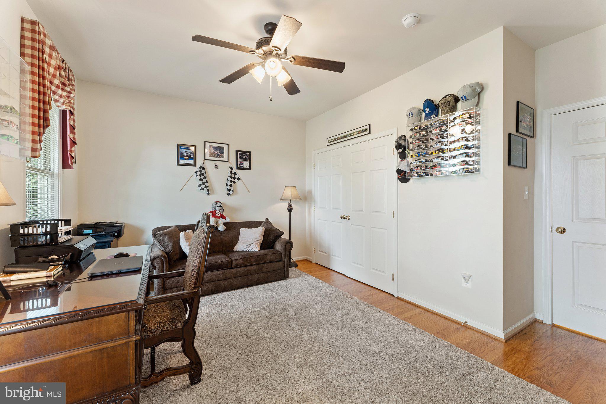 TRI-VIEW ESTATES - Residential