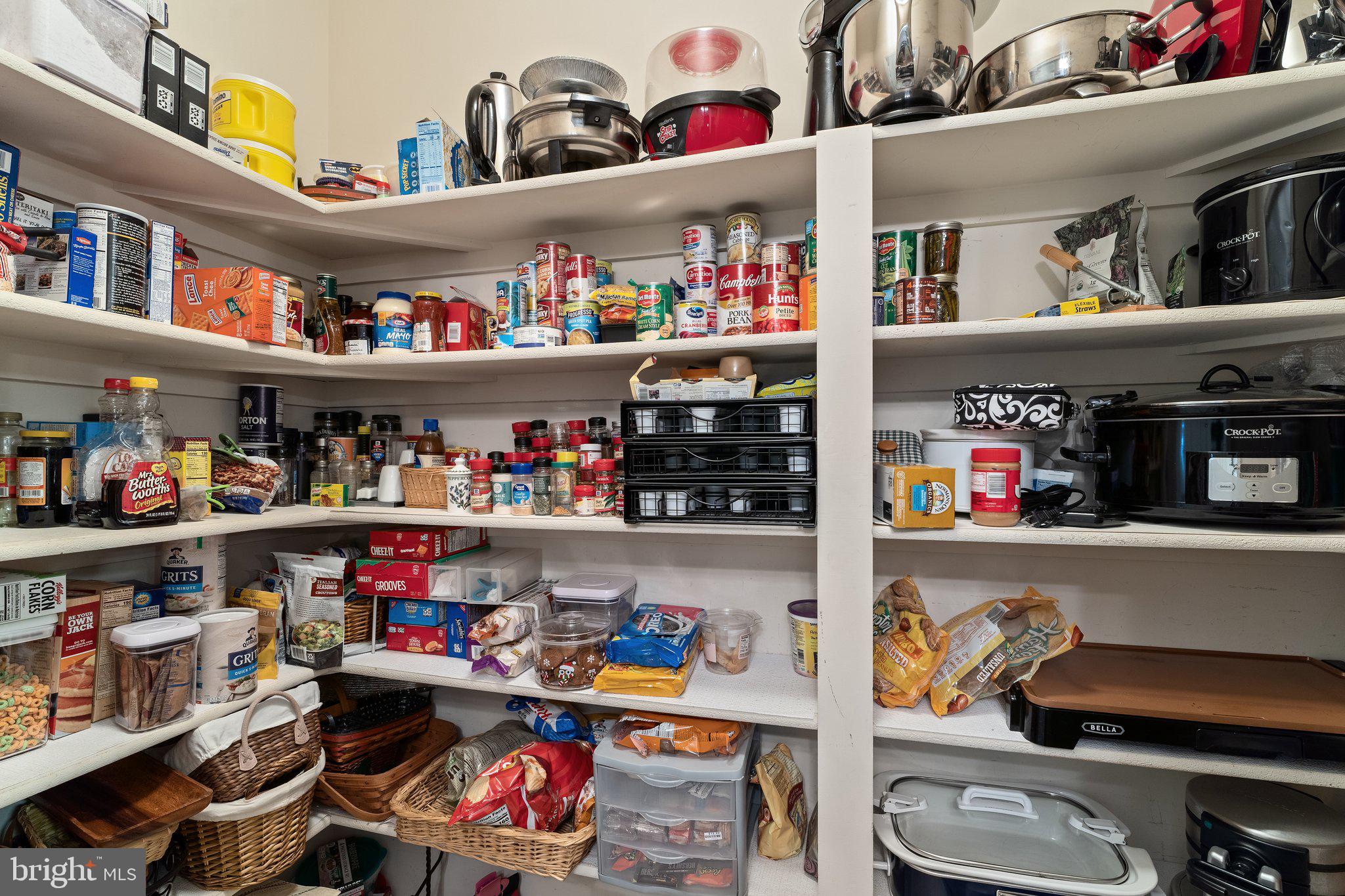 TRI-VIEW ESTATES - Residential