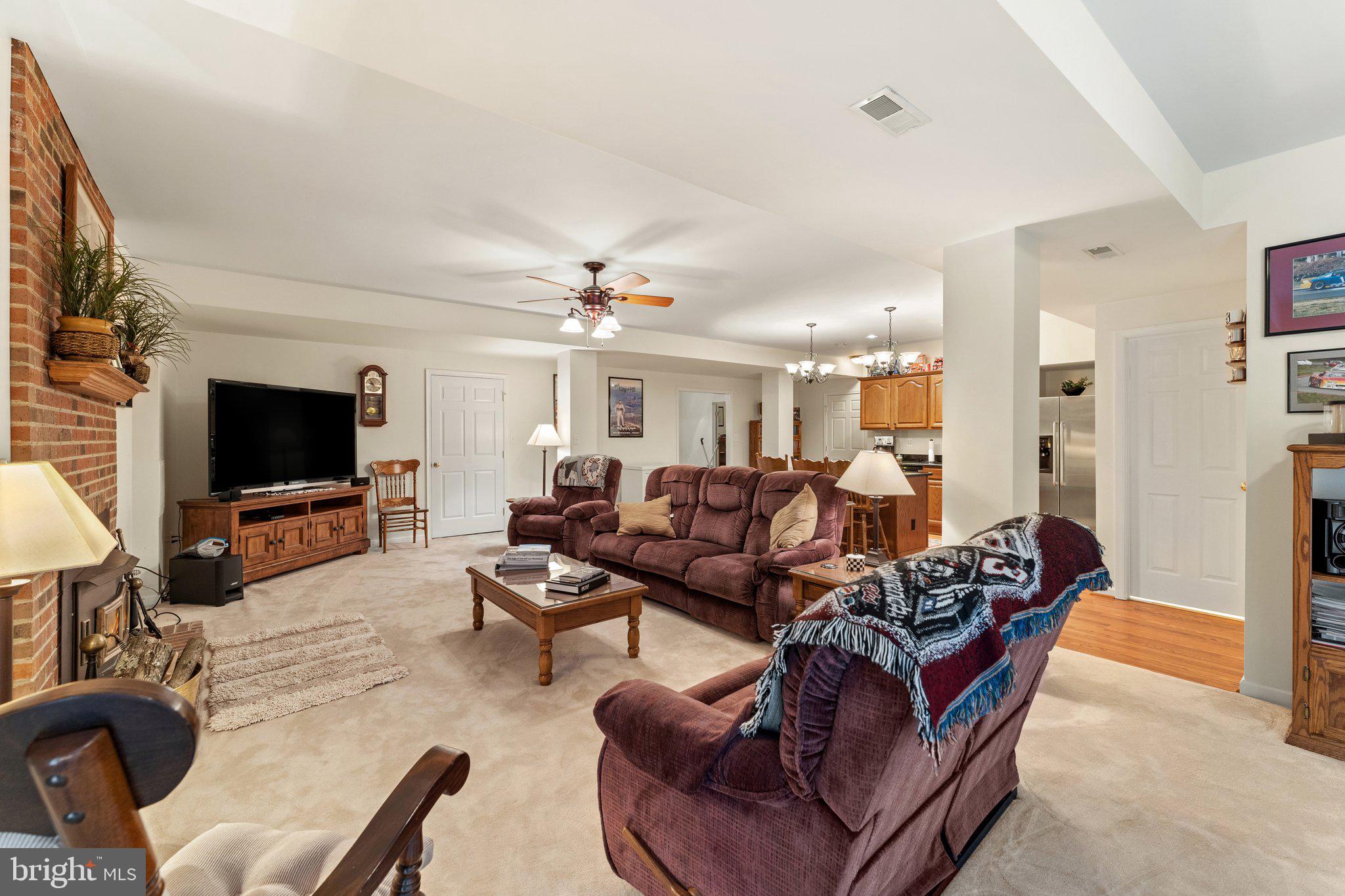 TRI-VIEW ESTATES - Residential