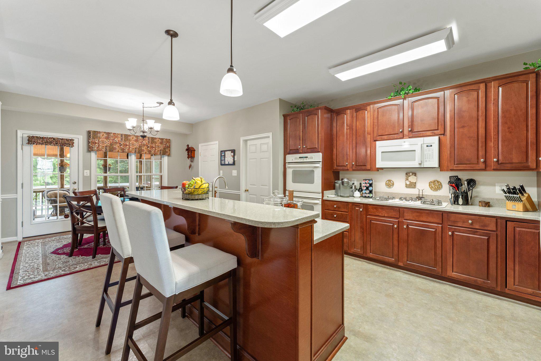 TRI-VIEW ESTATES - Residential