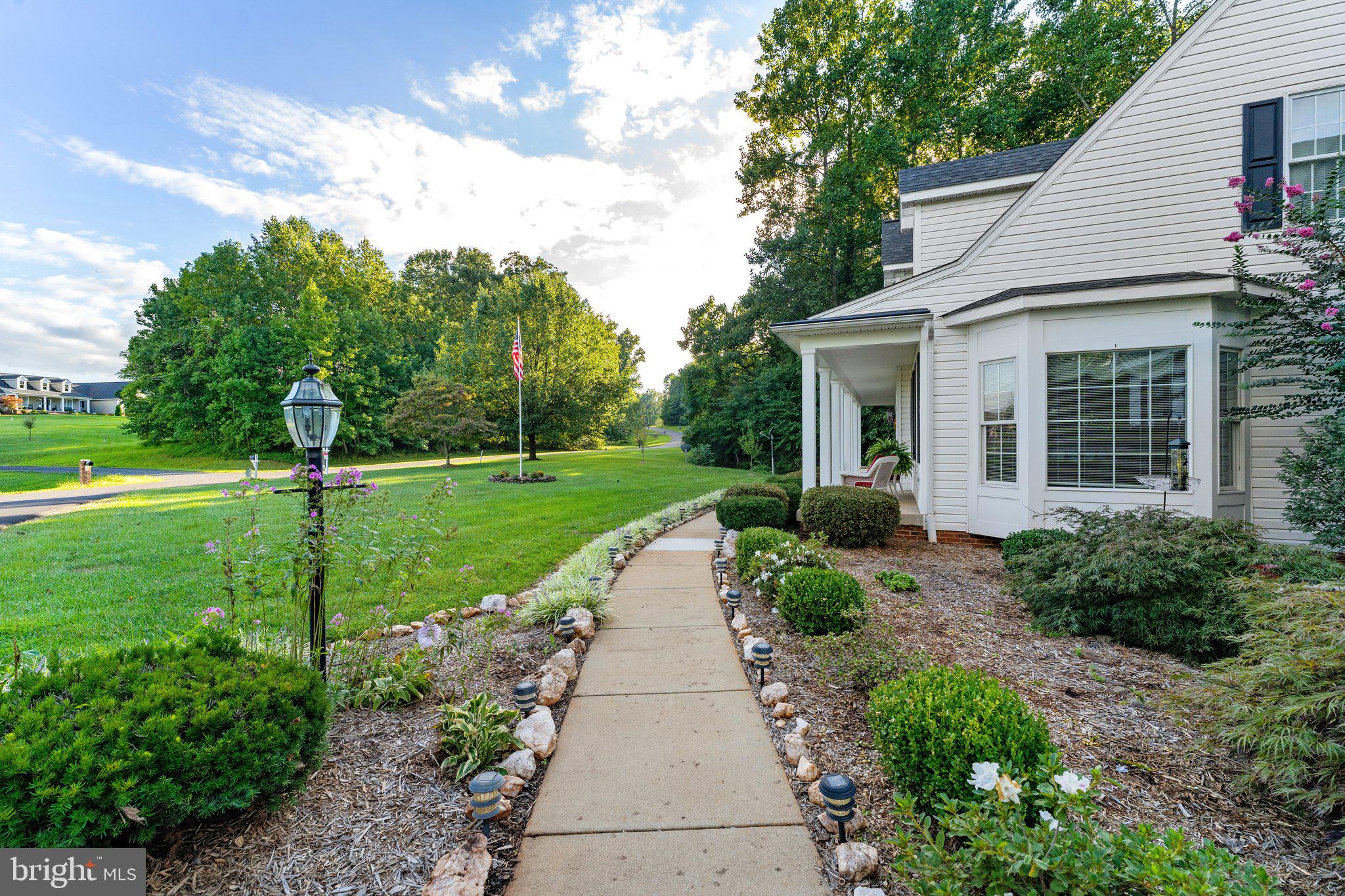 TRI-VIEW ESTATES - Residential