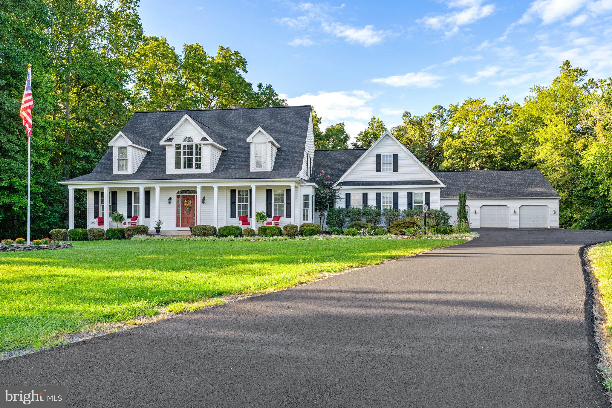 TRI-VIEW ESTATES - Residential