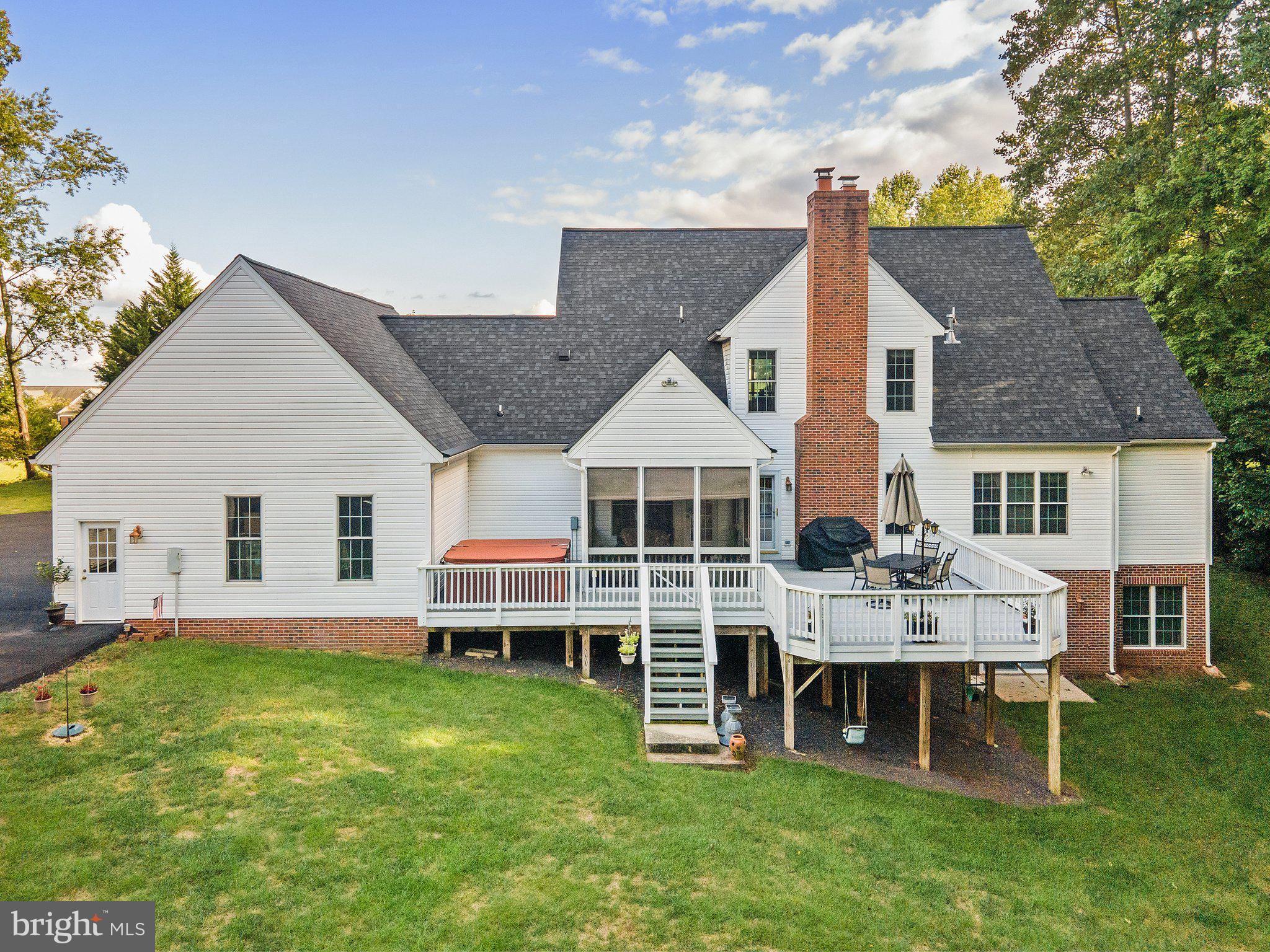 TRI-VIEW ESTATES - Residential