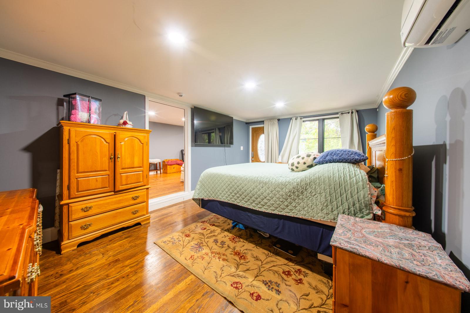 38 LEOPARD LANE