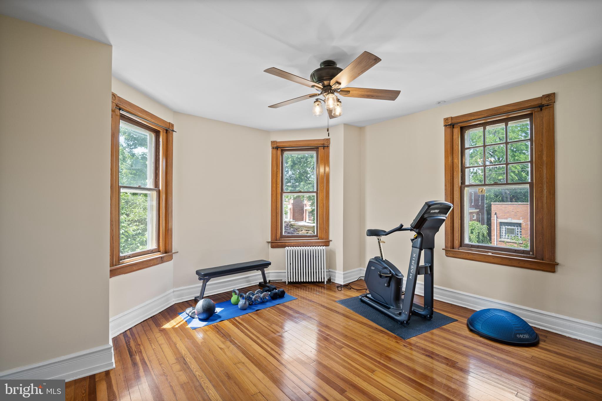 UNIVERSITY CITY - Residential