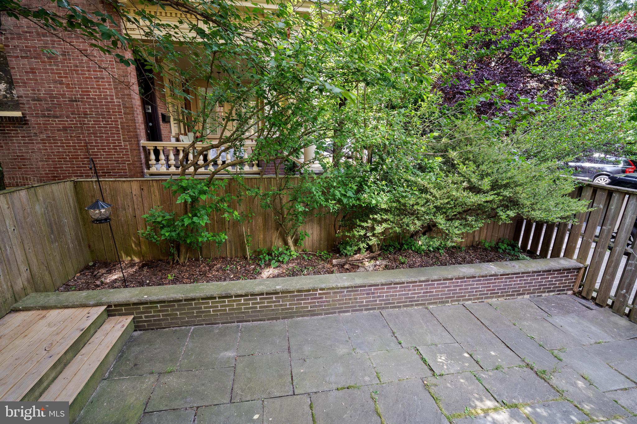 UNIVERSITY CITY - Residential