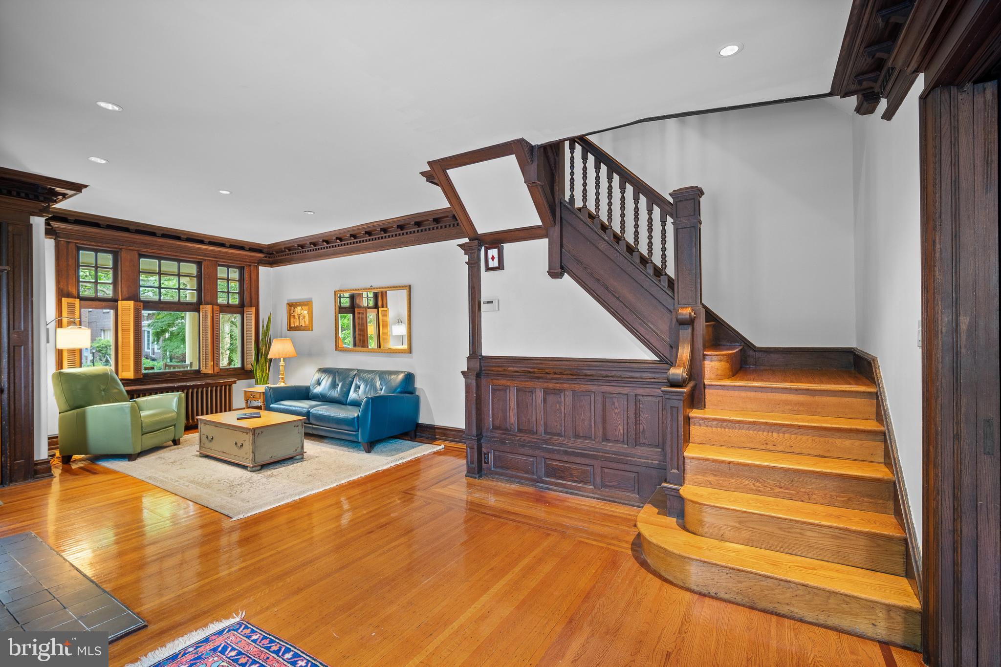 UNIVERSITY CITY - Residential