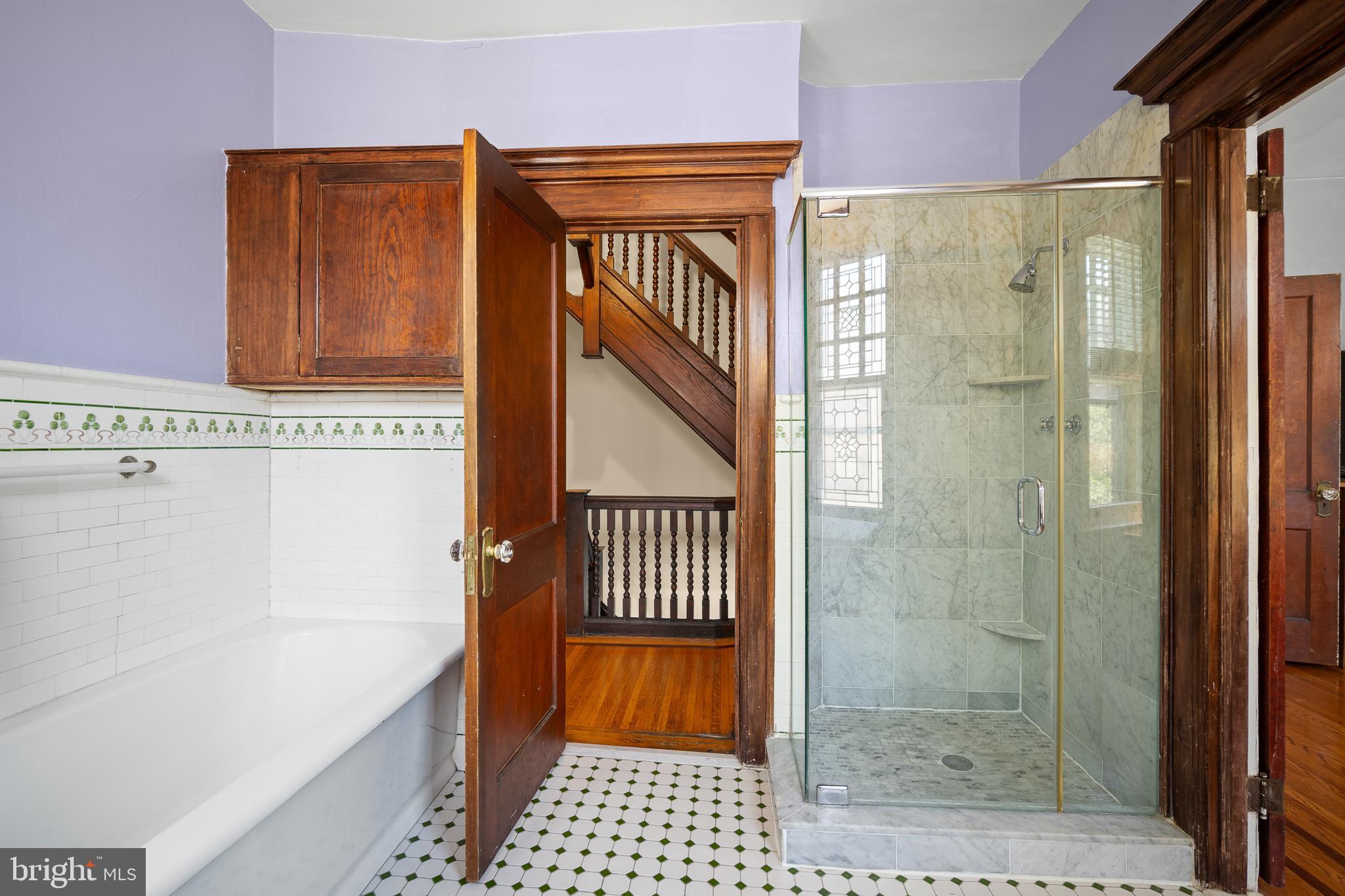 UNIVERSITY CITY - Residential