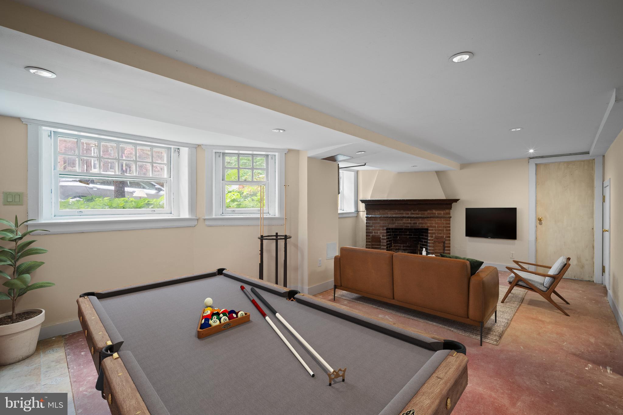 UNIVERSITY CITY - Residential