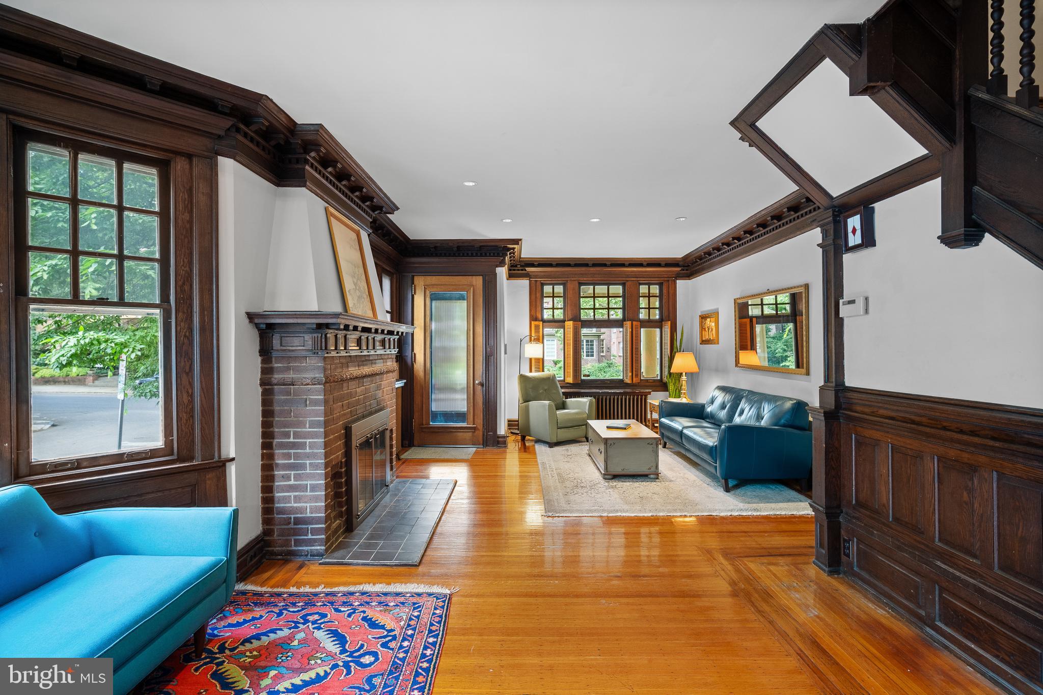 UNIVERSITY CITY - Residential