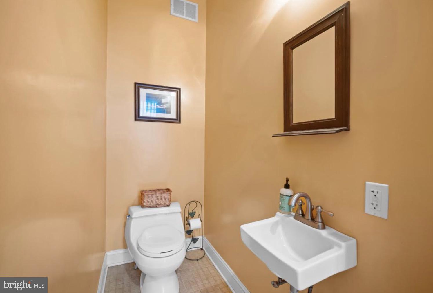 UNIVERSITY CITY - Residential