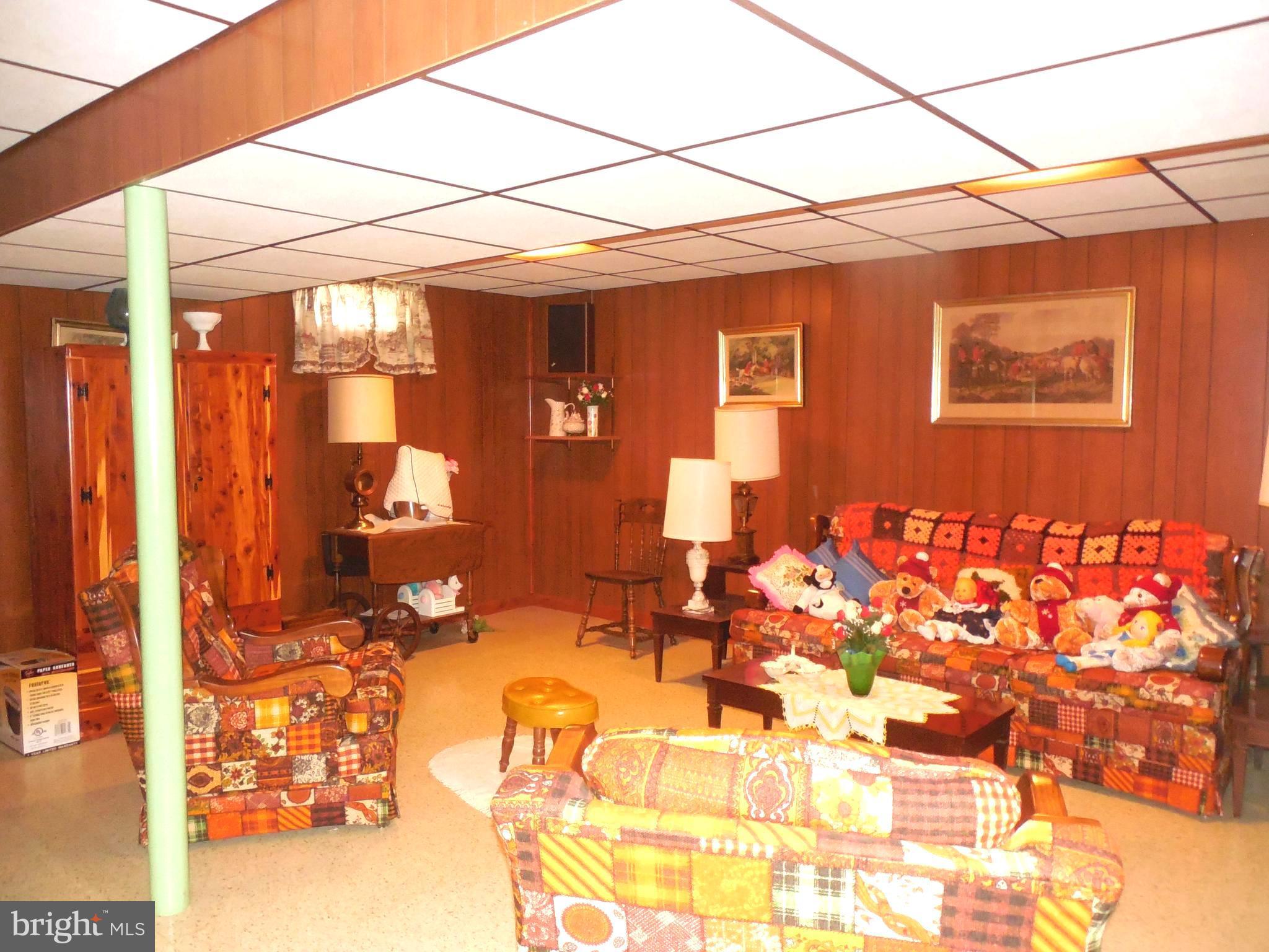 EAST LINTHICUM HEIGHTS - Residential