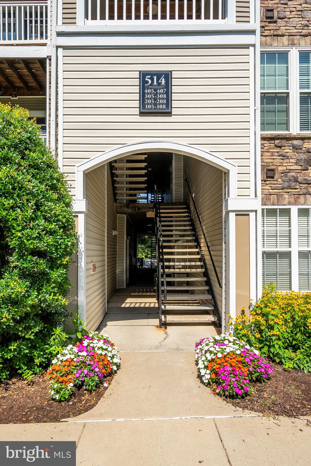 514 SUNSET VIEW 207
