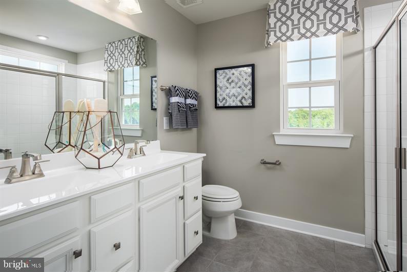 LAKE LINGANORE - Residential