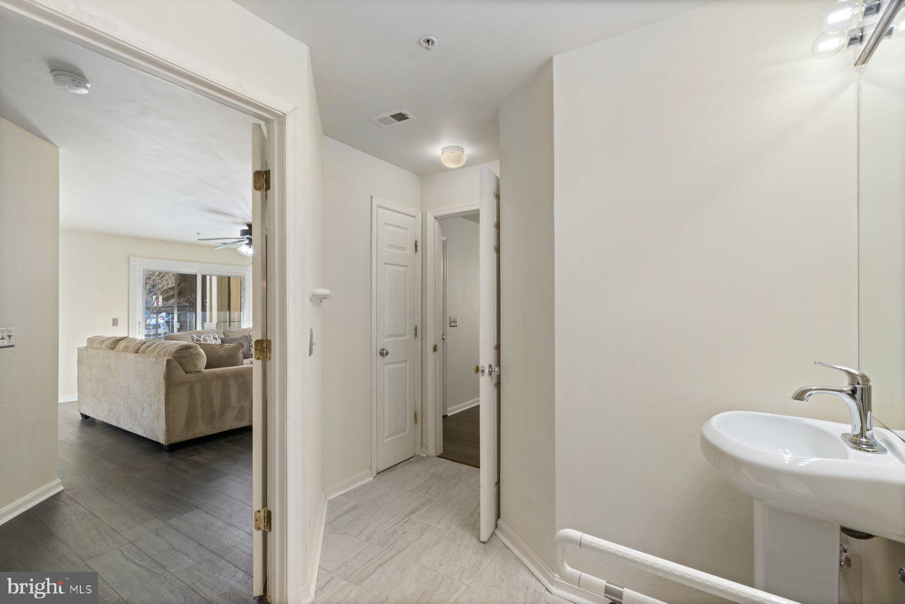 STONE RIDGE - Residential Lease