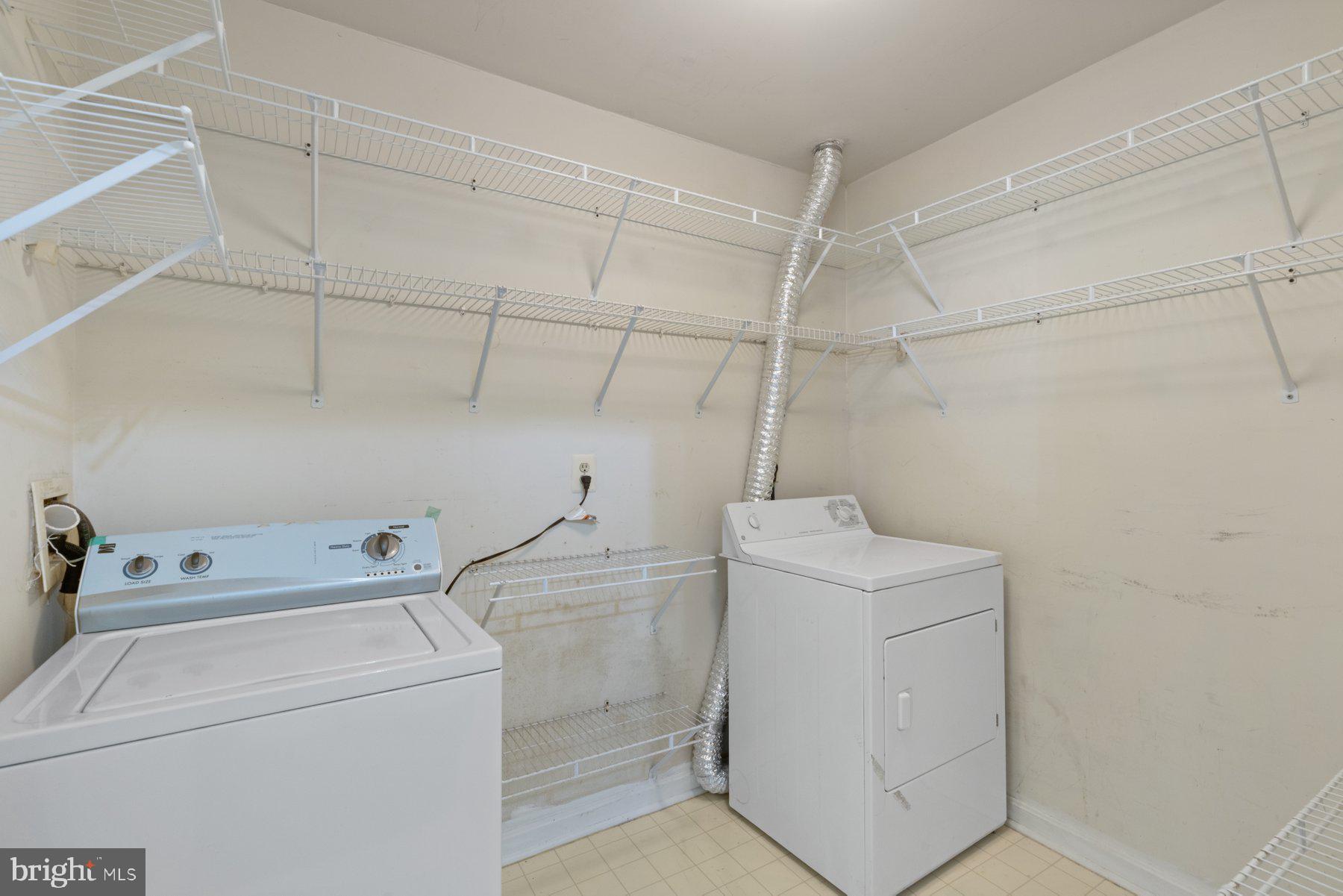 STONE RIDGE - Residential Lease