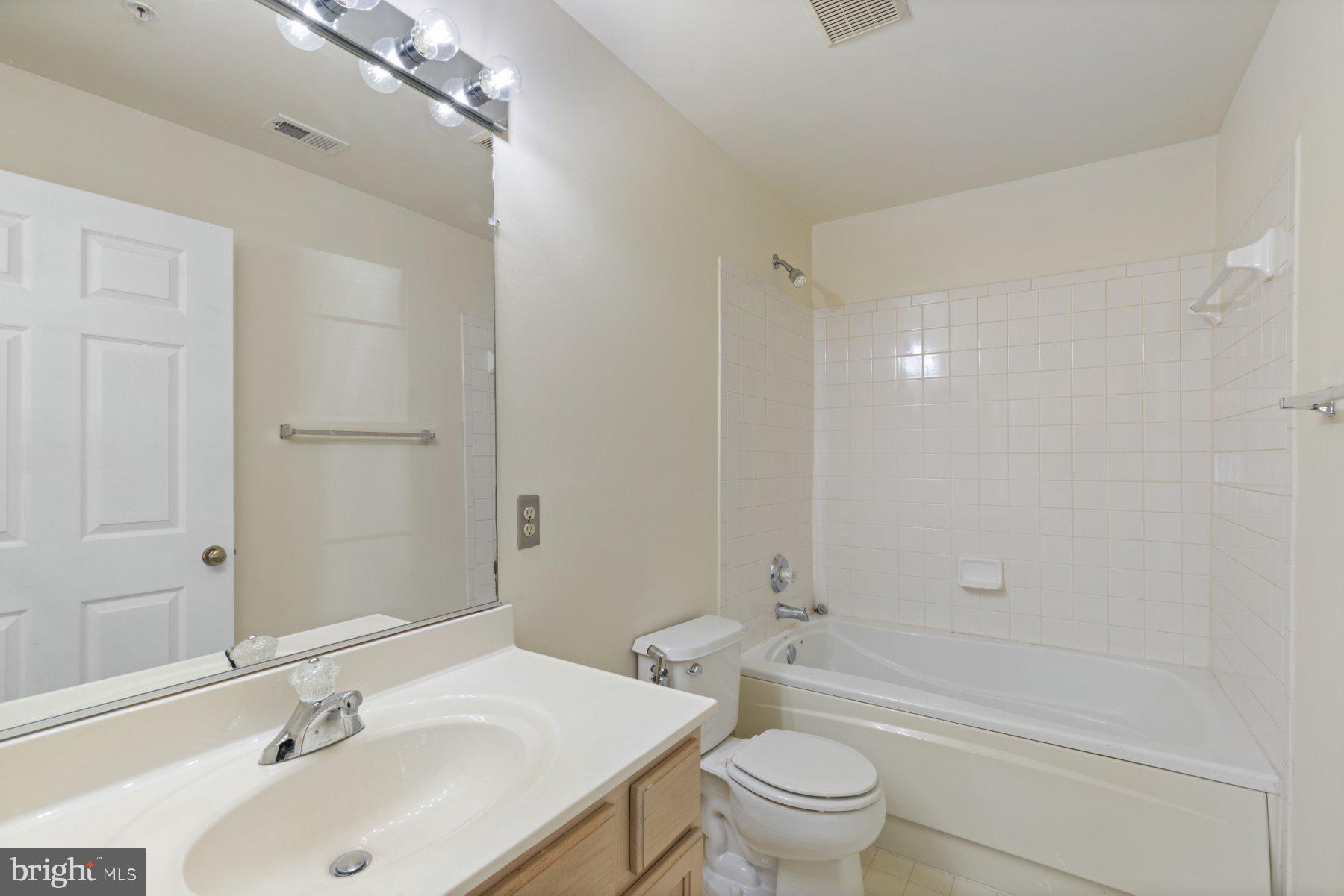 STONE RIDGE - Residential Lease