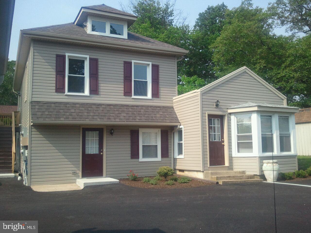 1 bedroom, 1 bath 1st floor apartment in the Conestoga Valley School District.
Utilities/Services Included: public water; public sewer; trash removal; lawn care.
Appliances Included: electric stove, refrigerator; microwave; washer/dryer.
Heating/Cooling: electric forced air heat; central air conditioning.
Pets are not accepted.