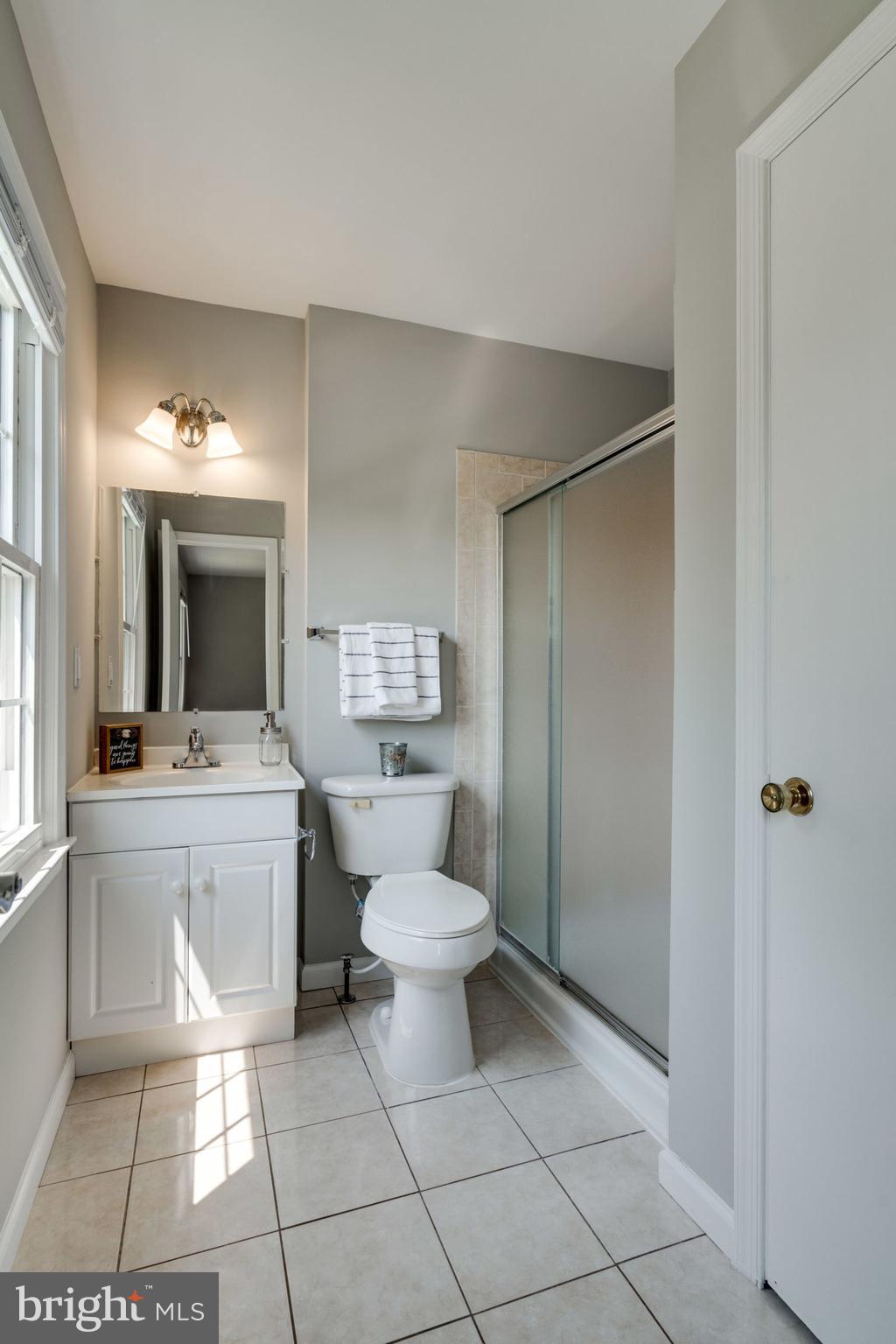 LAKE RIDGE - Residential