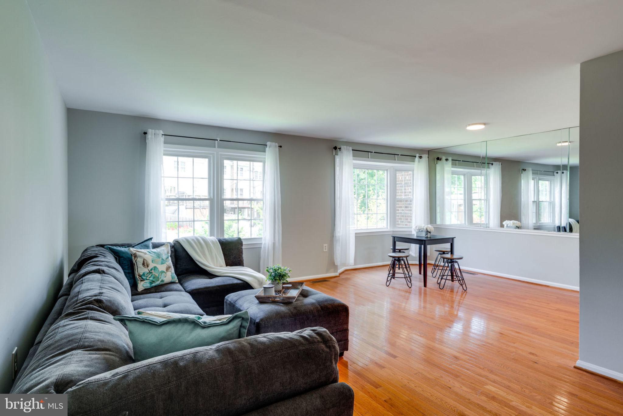 LAKE RIDGE - Residential