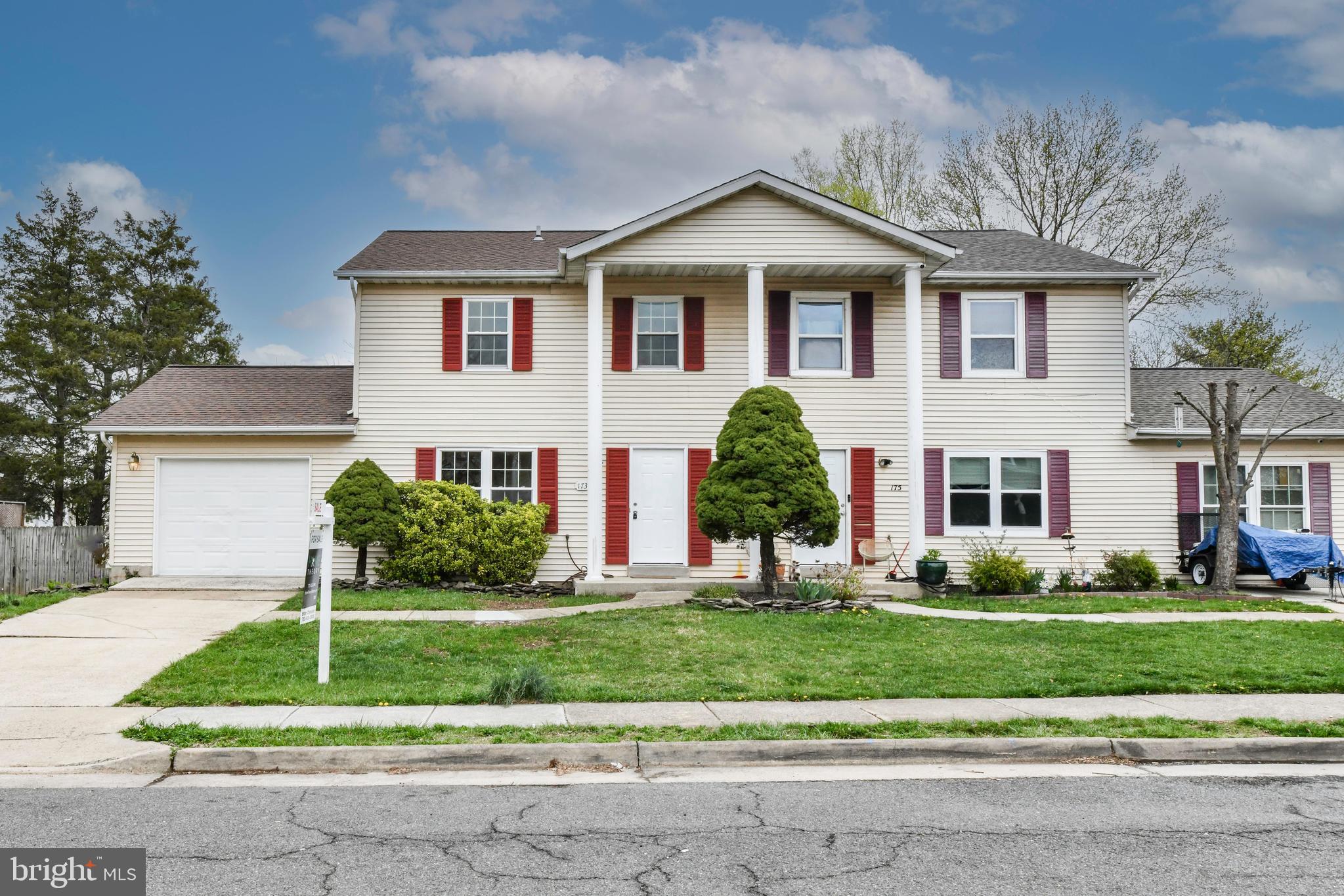 CEDAR WALK - Residential