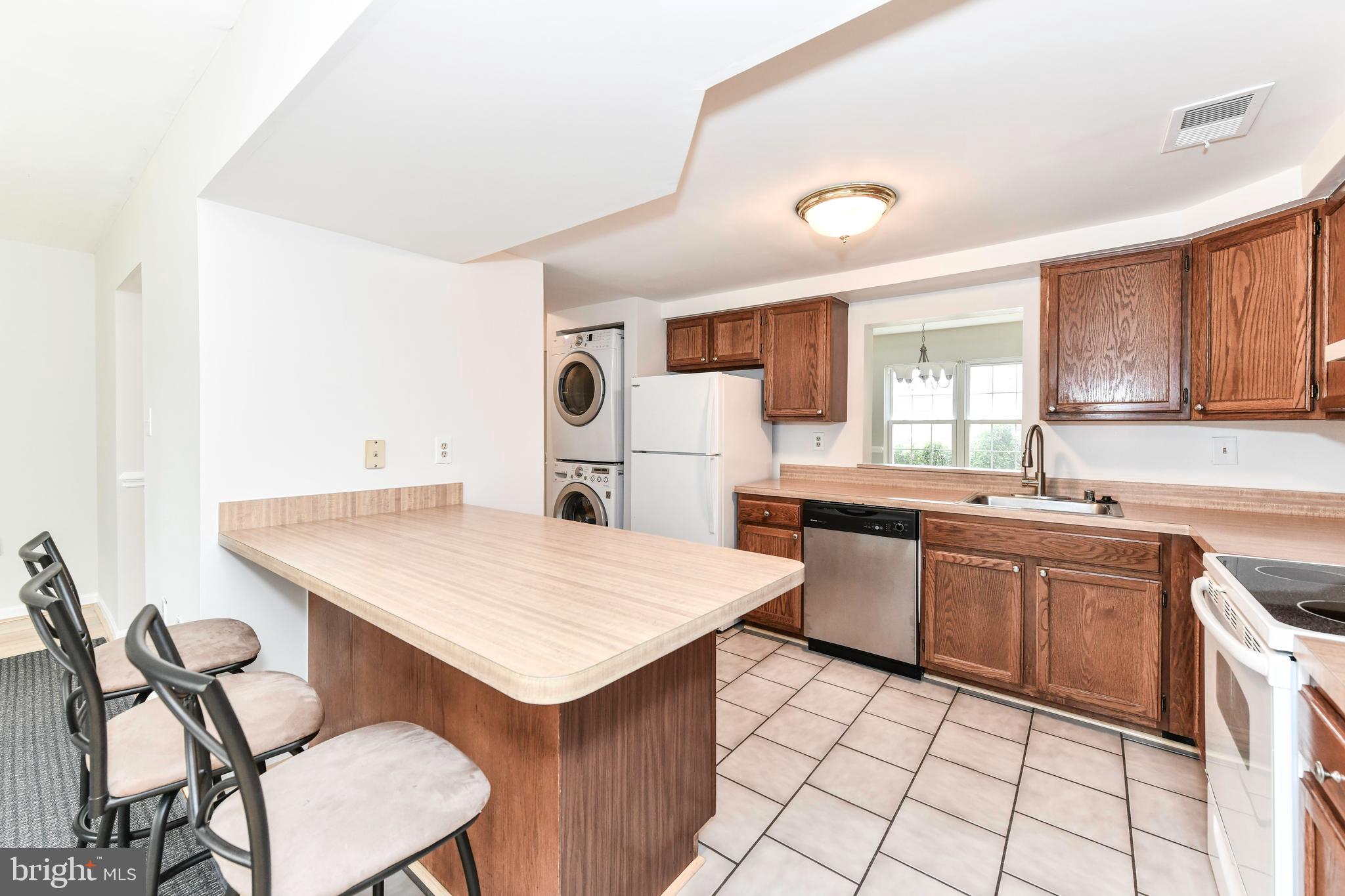 CEDAR WALK - Residential