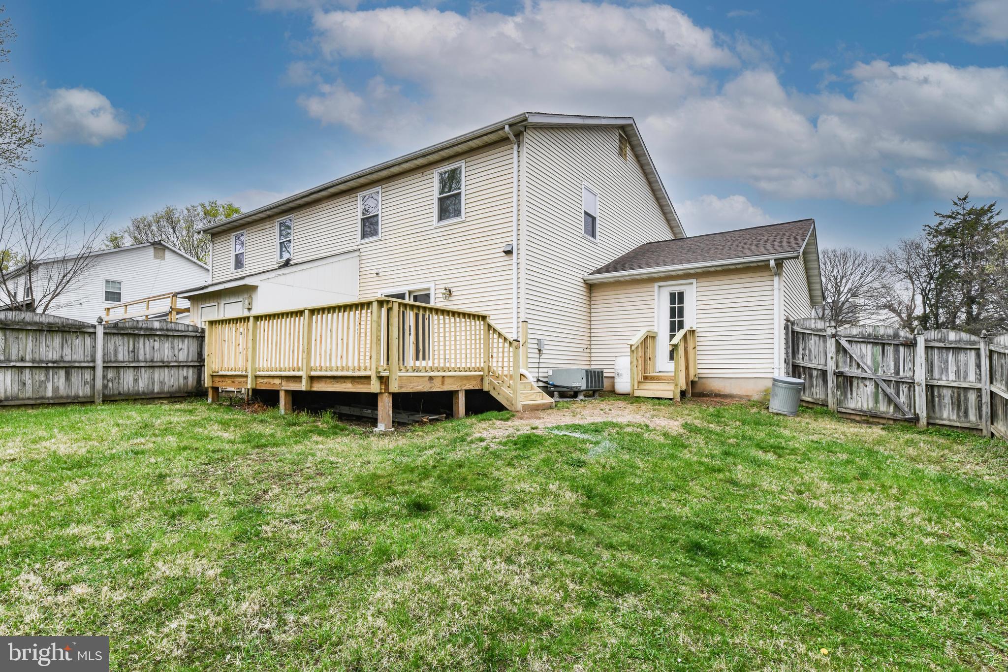 CEDAR WALK - Residential